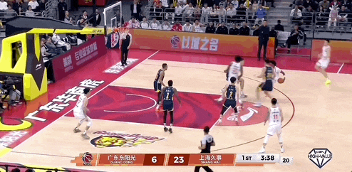 金沙娱乐城-上海男篮40分大胜广东男篮，难以概括今天的大鲨鱼有多强，自己点进来看吧！