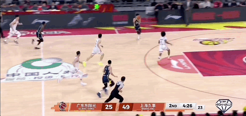 金沙娱乐城-上海男篮40分大胜广东男篮，难以概括今天的大鲨鱼有多强，自己点进来看吧！