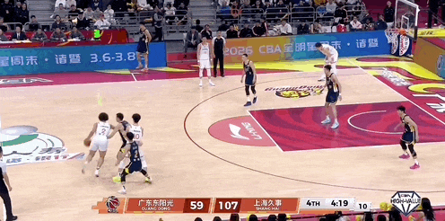 金沙娱乐城-上海男篮40分大胜广东男篮，难以概括今天的大鲨鱼有多强，自己点进来看吧！